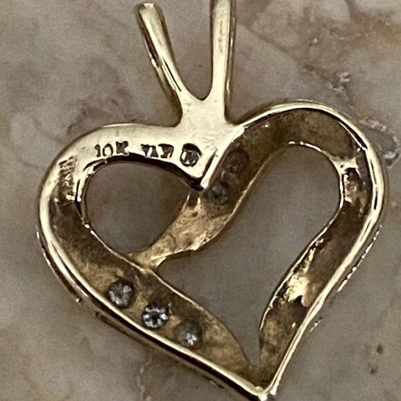 10K Yellow Gold & Diamonds Heart Pendant & 18” 10K Yellow Gold Fancy Cut Chain - Picture 5 of 11